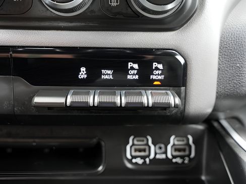 Used 2023 RAM 1500 Big Horn AWD/4WD image 31