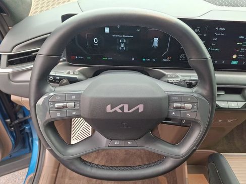 Certified 2024 Kia EV9 GT-Line AWD/4WD image 20