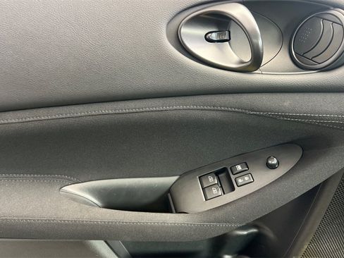 Used 2024 Nissan Z Sport w/ Floor Mat Package image 10