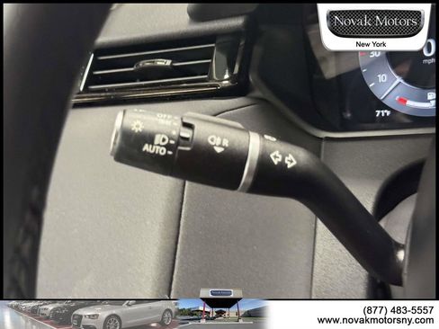Used 2024 Land Rover Range Rover Velar S AWD/4WD image 17