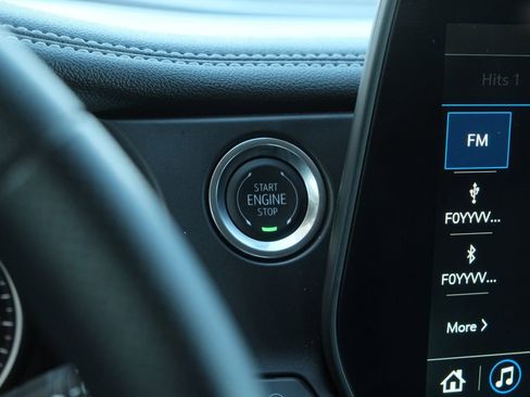 Used 2025 Chevrolet Blazer LT FWD image 24