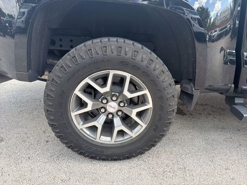 Used 2022 GMC Canyon AT4 w/ Trailering Package AWD/4WD image 12