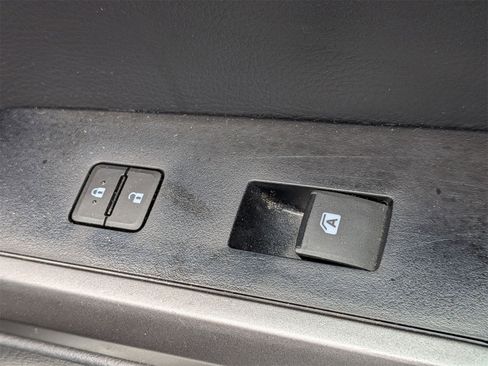 Used 2023 Toyota Tacoma TRD Off-Road image 35