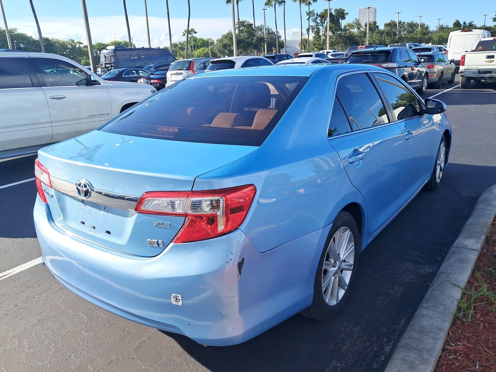 Used 2013 Toyota Camry XLE w/ Convenience Pkg FWD image 11