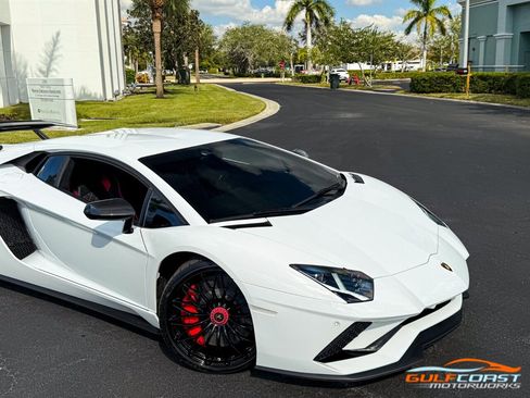 Used 2018 Lamborghini Aventador S image 62