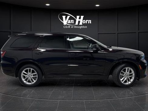Used 2024 Dodge Durango GT image 2