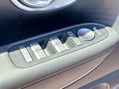 New 2026 Hyundai Ioniq 9 S image 17