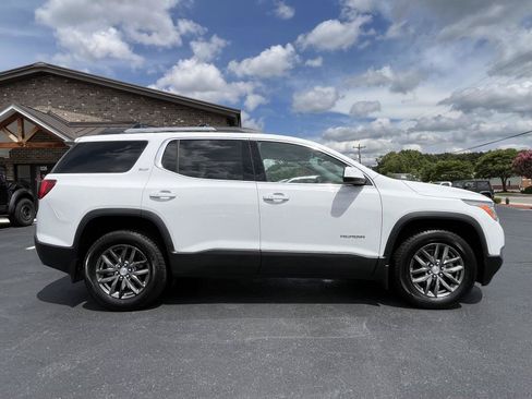 Used 2019 GMC Acadia SLT w/ LPO, Floor Liner Package FWD image 26