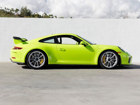 Certified 2018 Porsche 911 GT3 image 8