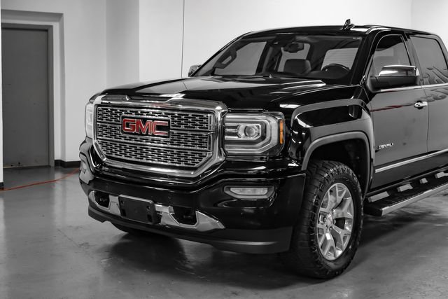 Used 2017 GMC Sierra 1500 Denali AWD/4WD image 7