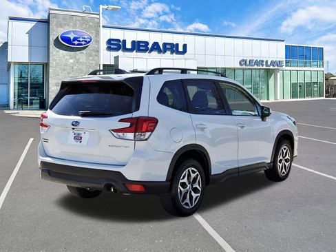 Certified 2024 Subaru Forester Premium image 6
