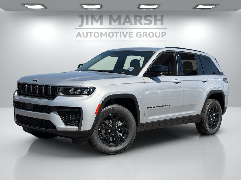New 2026 Jeep Grand Cherokee Altitude RWD image 2