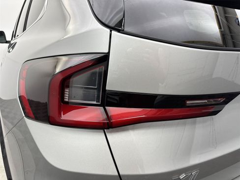 New 2026 BMW X1 xDrive28i w/ Technology Package AWD/4WD image 19