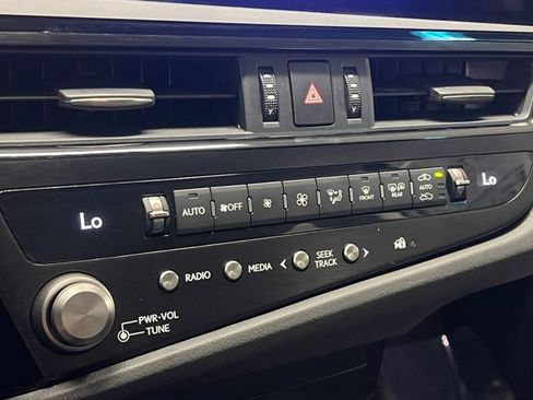Certified 2024 Lexus ES 350 w/ Accessory Package (Z1) FWD image 20