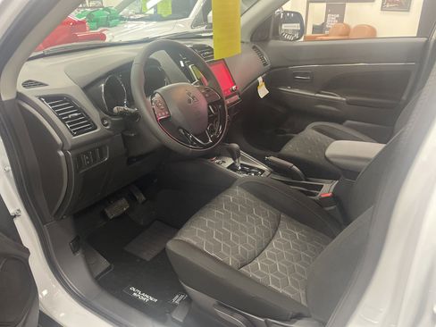 New 2025 Mitsubishi Outlander Sport LE image 11