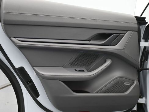 Used 2022 Porsche Taycan Turbo w/ Premium Package image 18