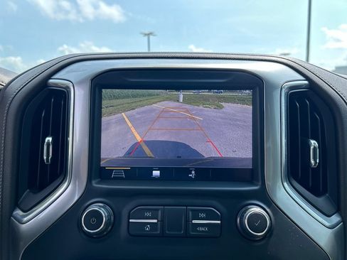 Used 2019 Chevrolet Silverado 1500 LTZ w/ LTZ Premium Package AWD/4WD image 22