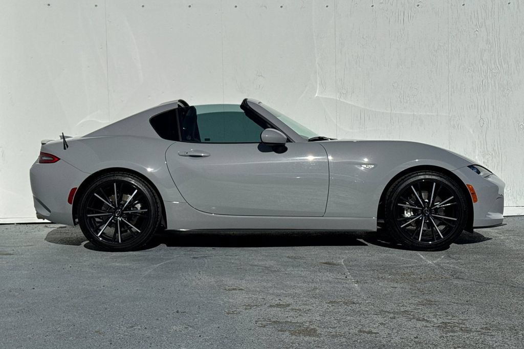 Used 2025 MAZDA MX-5 Miata RF Grand Touring w/ Weather Package RWD image 2