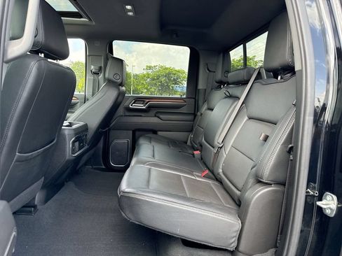 Used 2024 GMC Sierra 3500 Denali w/ Denali Reserve Package AWD/4WD image 23