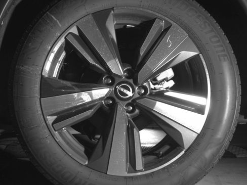 Used 2026 Nissan Rogue SL AWD/4WD image 14