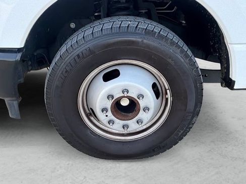 Used 2024 Ford F350 XL RWD image 23