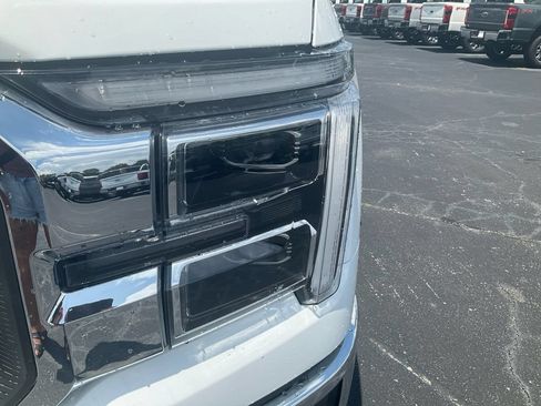 New 2026 Ford F150 Lariat w/ Equipment Group 501A Mid AWD/4WD image 9