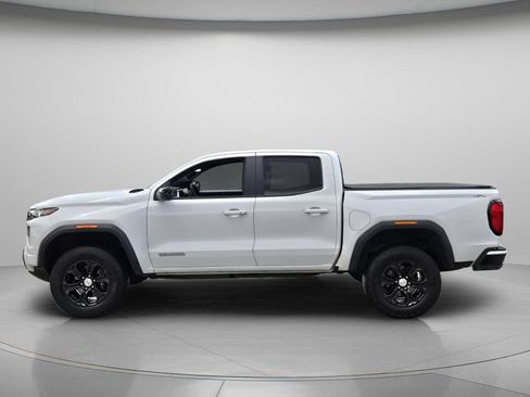 Used 2023 GMC Canyon Elevation w/ Elevation Premium Package AWD/4WD image 4