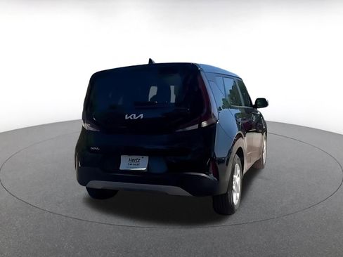 Used 2025 Kia Soul LX w/ LX Technology Package FWD image 14