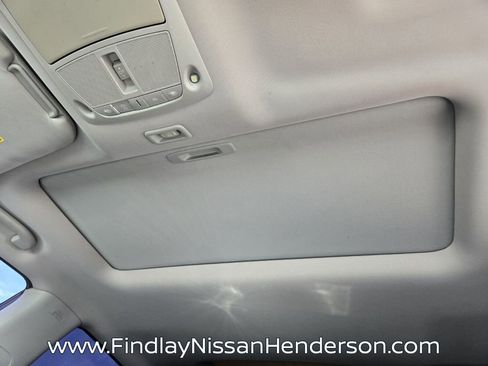 Used 2014 Nissan Pathfinder Platinum w/ Platinum Premium Package FWD image 11