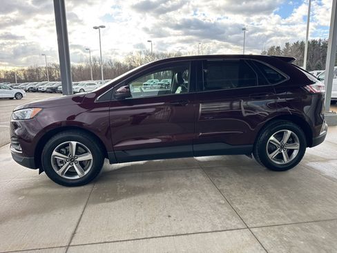 Certified 2023 Ford Edge SEL w/ Convenience Package image 4