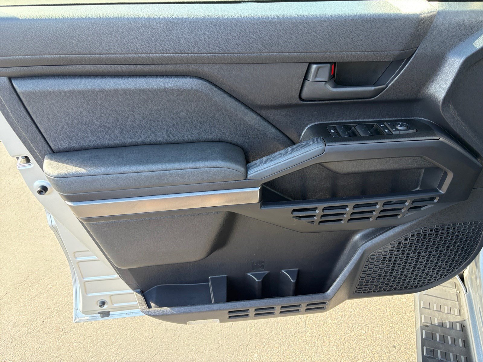 Certified 2025 Toyota 4Runner SR5 AWD/4WD image 9