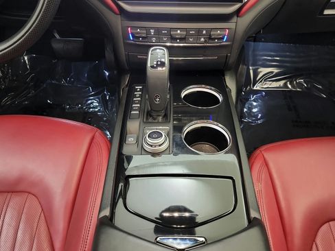 Used 2023 Maserati Ghibli Modena RWD image 24
