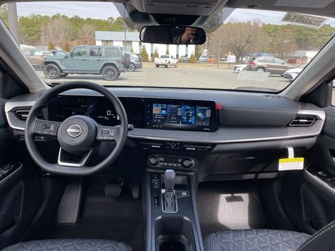 New 2026 Nissan Kicks SV w/ SV Premium Package image 6