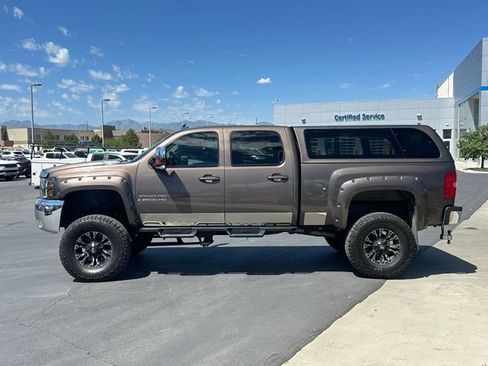 Used 2007 Chevrolet Silverado 2500 LTZ w/ Safety Package AWD/4WD image 2