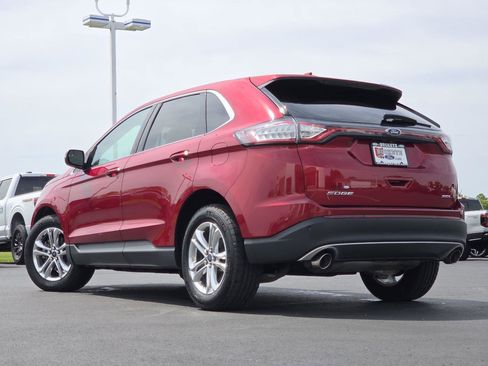 Used 2018 Ford Edge SEL w/ Equipment Group 201A FWD image 12