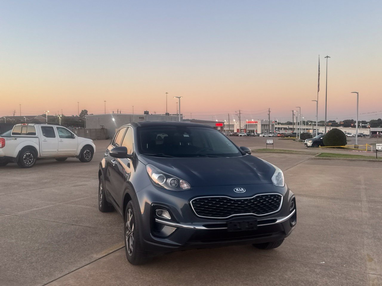Used 2020 Kia Sportage EX AWD/4WD image 4