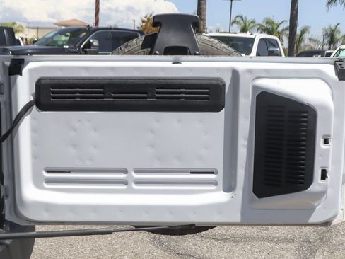 Used 2024 Ford Bronco Outer Banks AWD/4WD image 9