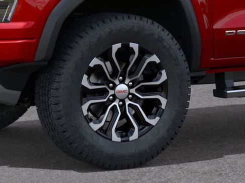 New 2026 GMC Canyon Denali image 9