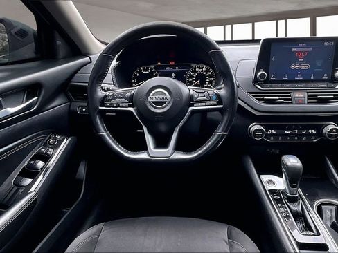 Used 2020 Nissan Altima 2.5 SV FWD image 6