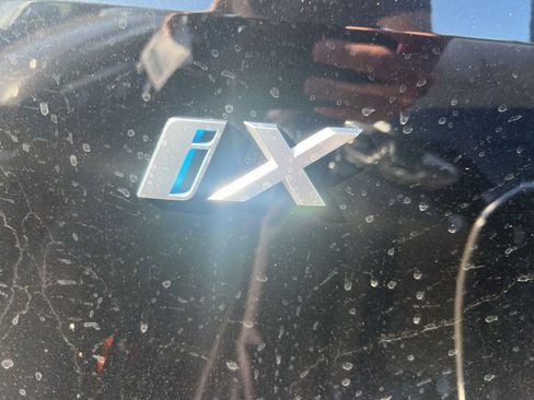 Certified 2024 BMW iX xDrive50 w/ Sport Package AWD/4WD image 5