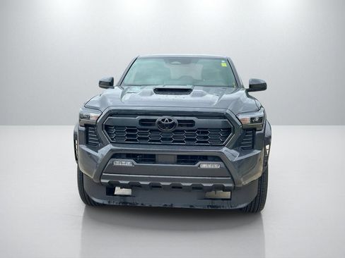 Used 2025 Toyota Tacoma TRD Sport RWD image 2