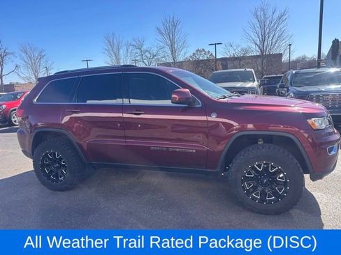 Used 2017 Jeep Grand Cherokee Laredo w/ Quick Order Package 23E AWD/4WD image 5