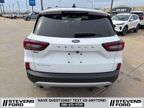 Used 2024 Ford Escape Active w/ Tech Pack #2 FWD image 9