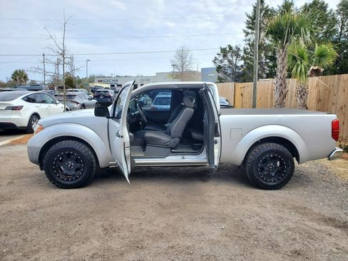 Used 2012 Nissan Frontier S w/ S Preferred Pkg image 13