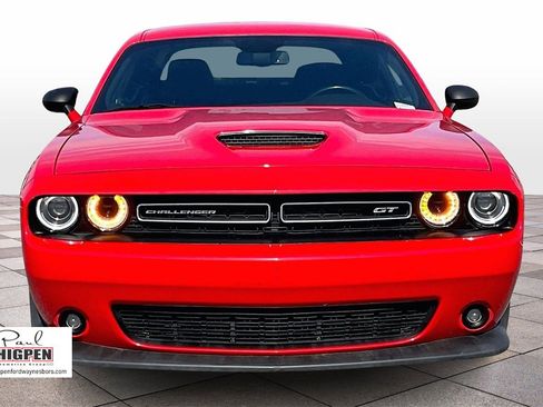 Used 2022 Dodge Challenger GT image 3