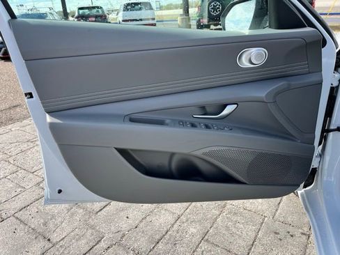New 2026 Hyundai Elantra SEL Sport Premium FWD image 16