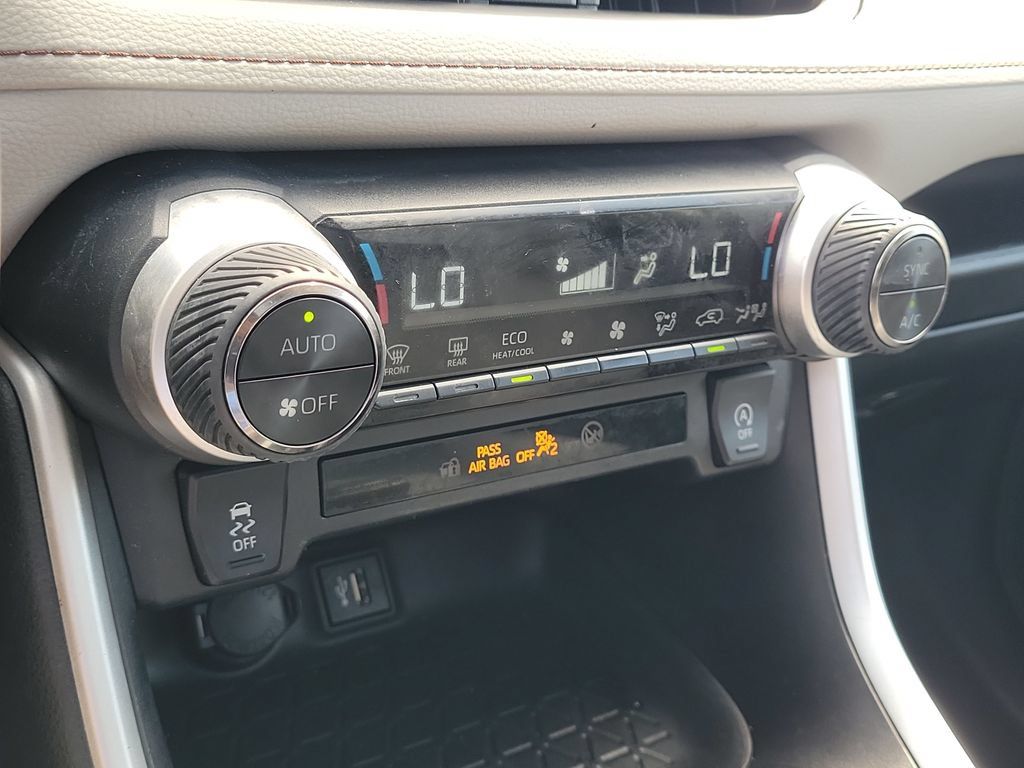 Certified 2024 Toyota RAV4 XLE w/ Convenience Package FWD image 16