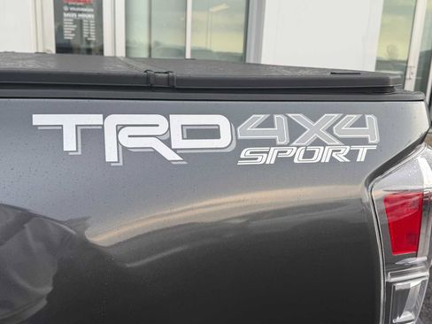 Used 2023 Toyota Tacoma TRD Sport AWD/4WD image 11