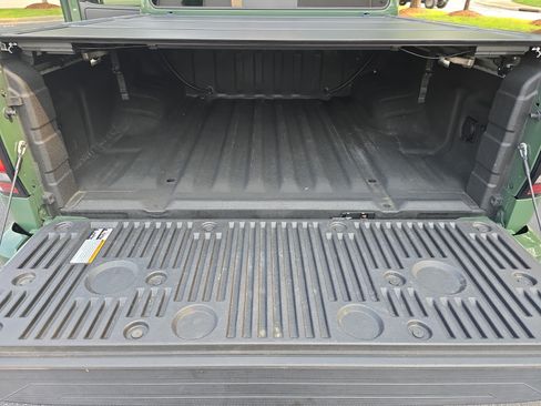 Used 2022 Nissan Frontier PRO-4X AWD/4WD image 13