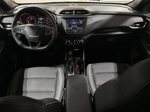 Used 2021 Chevrolet TrailBlazer RS FWD image 10